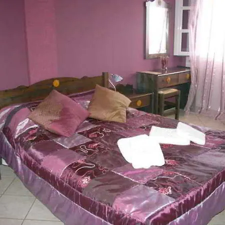 9 Muses Hotel apartamentowy 2*
