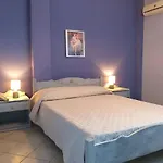9 μούσες 2*