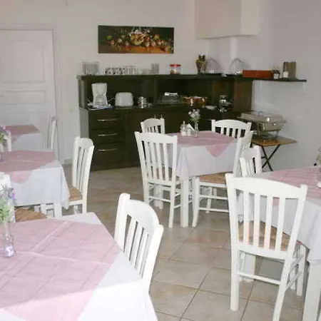 9 Muses 2* Agia Pelagia (Kythira)